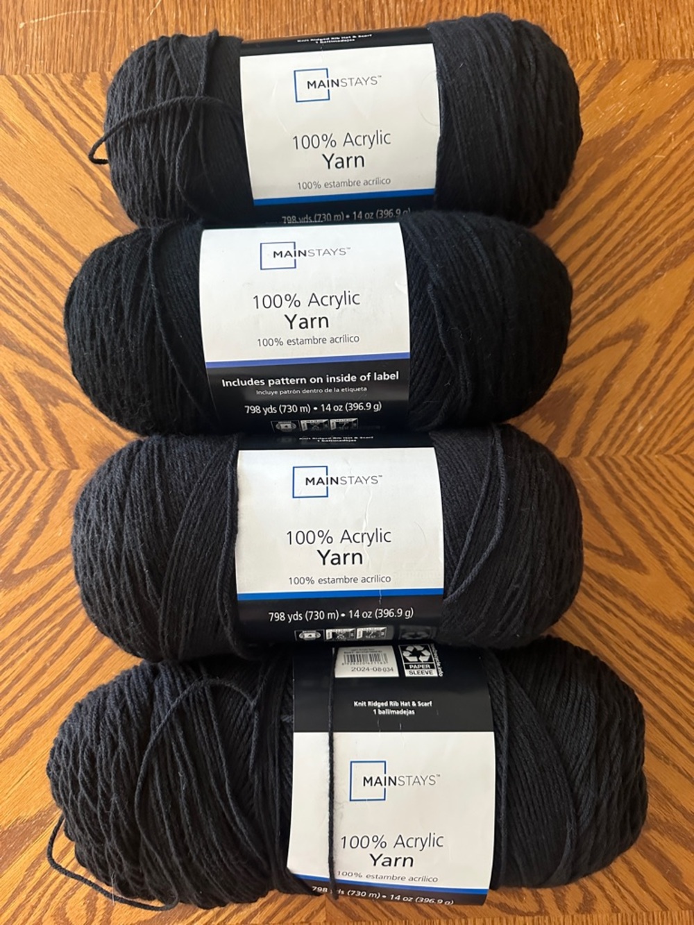 Mainstays 100% Acrylic Yarn Bundle